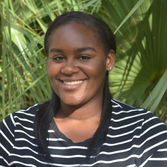 Meet your Posher, Kendra - Picture 1 of 1